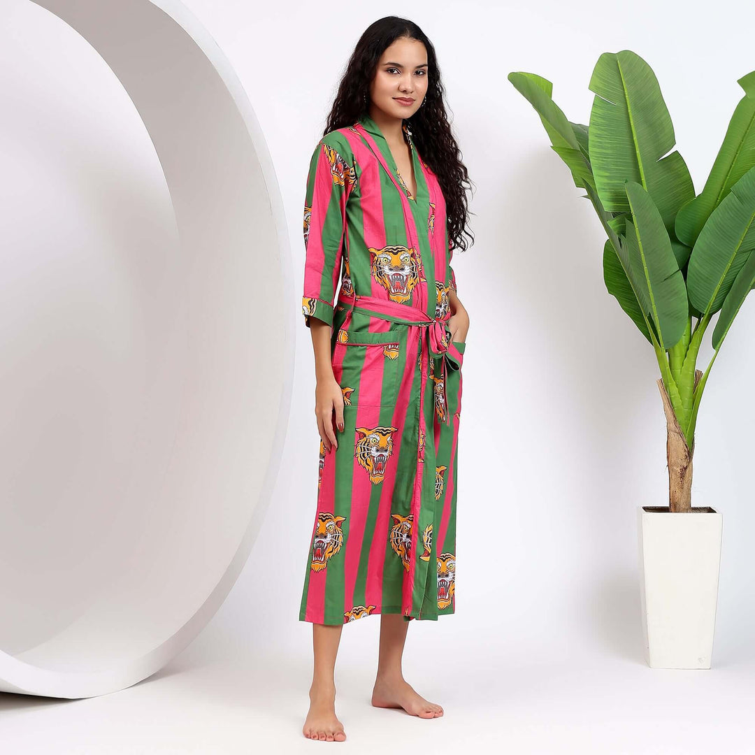 Handcrafted cotton robe for women – bold tiger pattern kimono-style bathrobe with traditional Indian block printing
