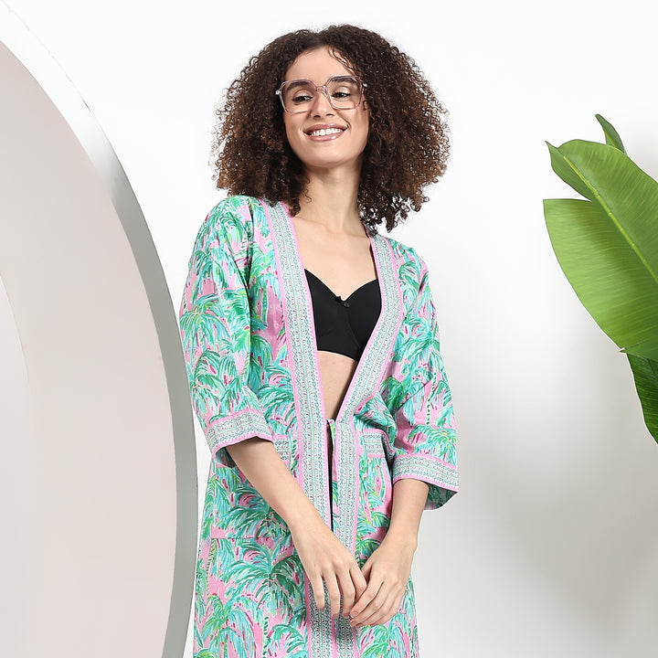 Tropical Print Hawaiian Kimono for a Relaxed Island Look