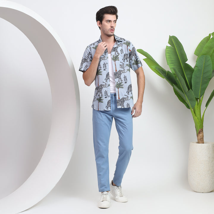 Graphic elephant print shirt for gents with a jungle-inspired design