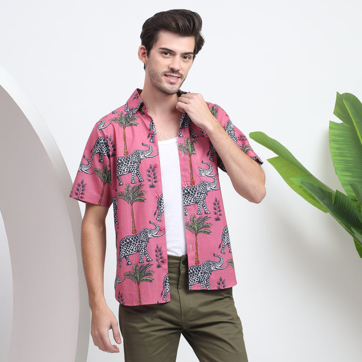 Stylish wild print resort shirt for men featuring a Cuban collar and breathable fabric