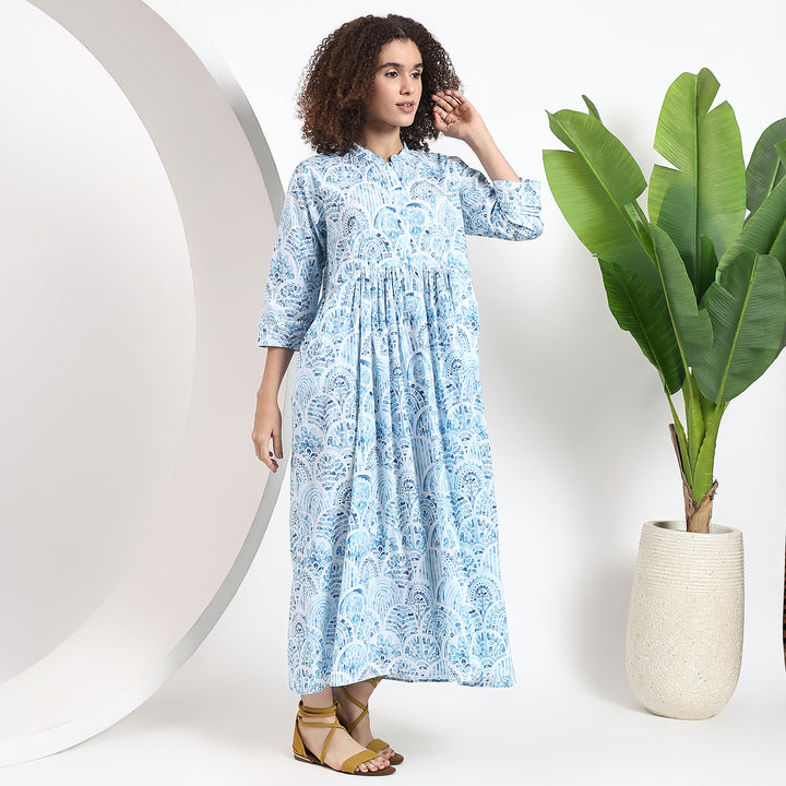 Relaxed Fit Kurti with Subtle Blue Tones and Pleated Design