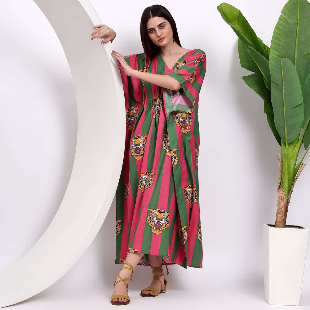 Lightweight animal print kaftan – comfy and chic