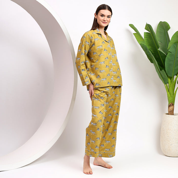 Women’s leopard print pajamas – cozy cotton PJ set