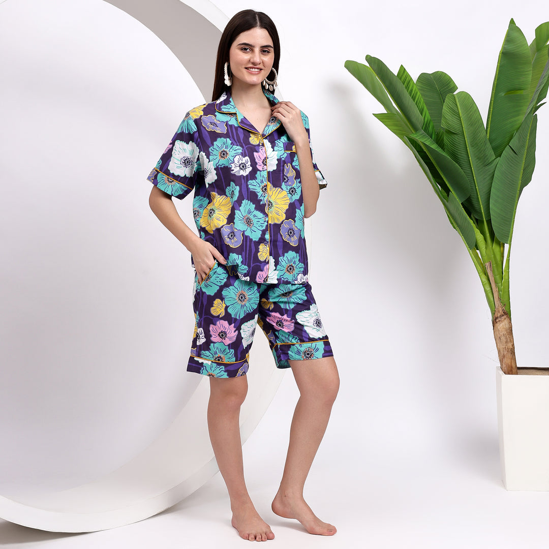 Women's Short Pajamas With Modern Flower Elegance