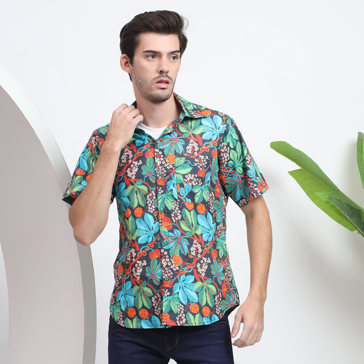 Indolibas men’s summer-ready shirt featuring a laid-back style with short sleeves.