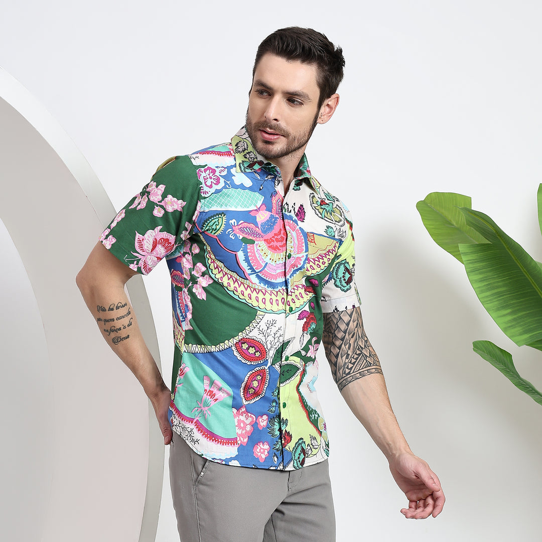 Side view of men’s printed resort shirt, showing tailored yet relaxed fit