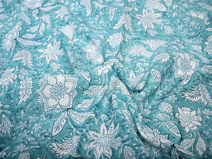 leaves print quilted fabric
