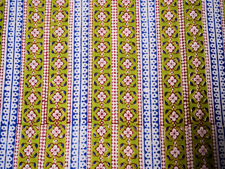 Border design fabric for sewing
