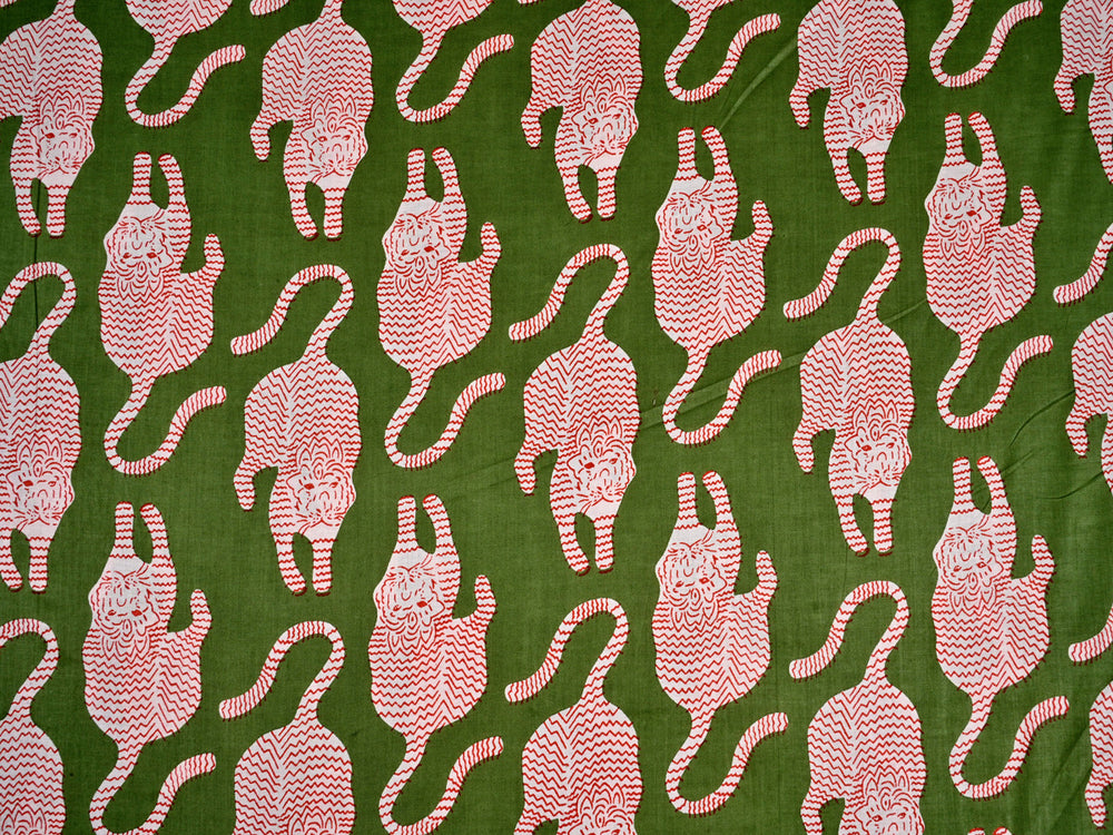 buy cotton print fabric for animals lovers