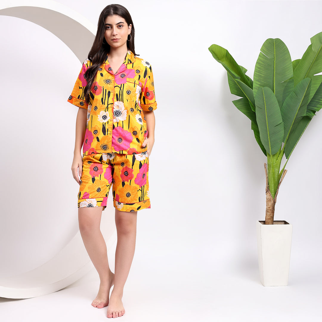 Women's Short Pajamas With Modern Flower Elegance