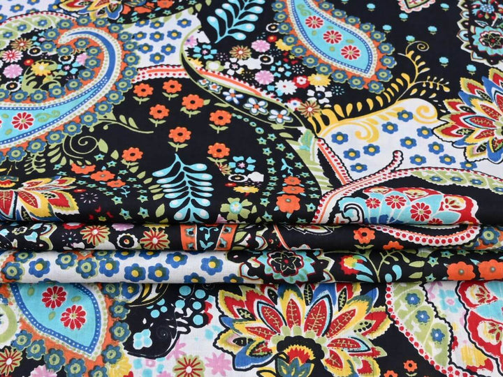 Vintage paisley print fabric for sewing crafts - High quality paisley cotton fabric India