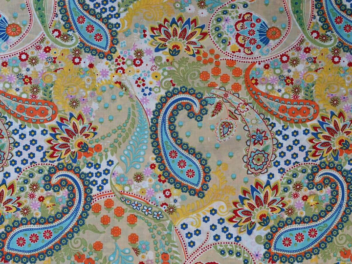 By the yard fabric shop online Printed bandana fabric for DIY crafts
Vintage paisley pattern cotton fabric
