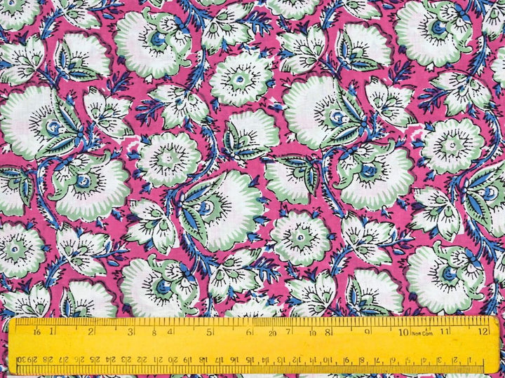 80 GSM lightweight cotton fabric for curtains, dressmaking, and crafts