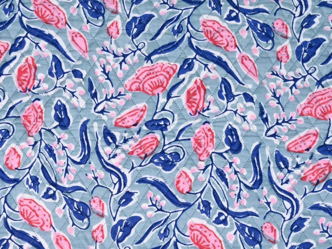 400 GSM quilted fabric for table runners, wall hangings, and cushions