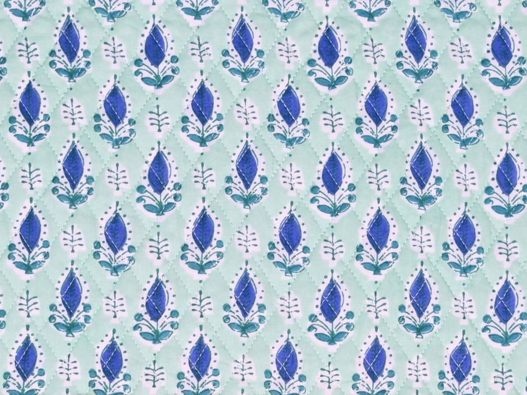400 GSM quilted fabric for throws, bed runners, and cushion covers