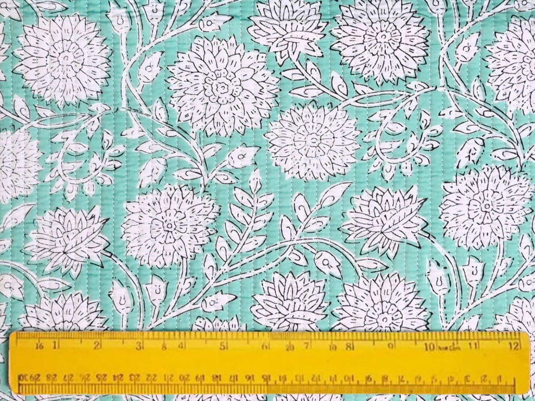 400 GSM quilted fabric for throws, bed runners, and cushion covers