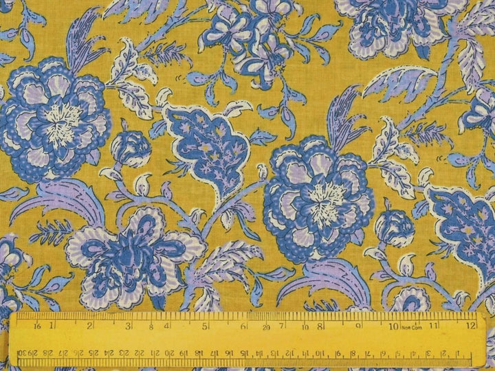 80 GSM lightweight cotton fabric for dressmaking, quilting, and crafts