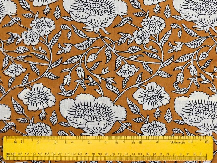 80 GSM lightweight cotton fabric for cushion covers and table linens