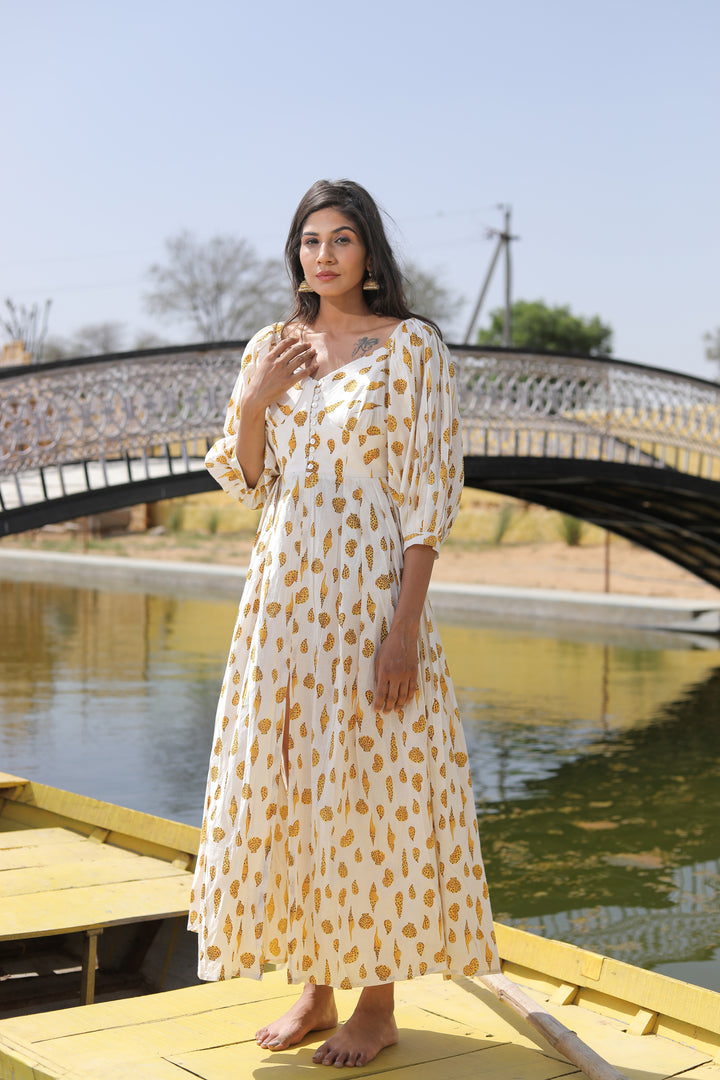 yellow maxi dress with fluffy sleeves on cotton